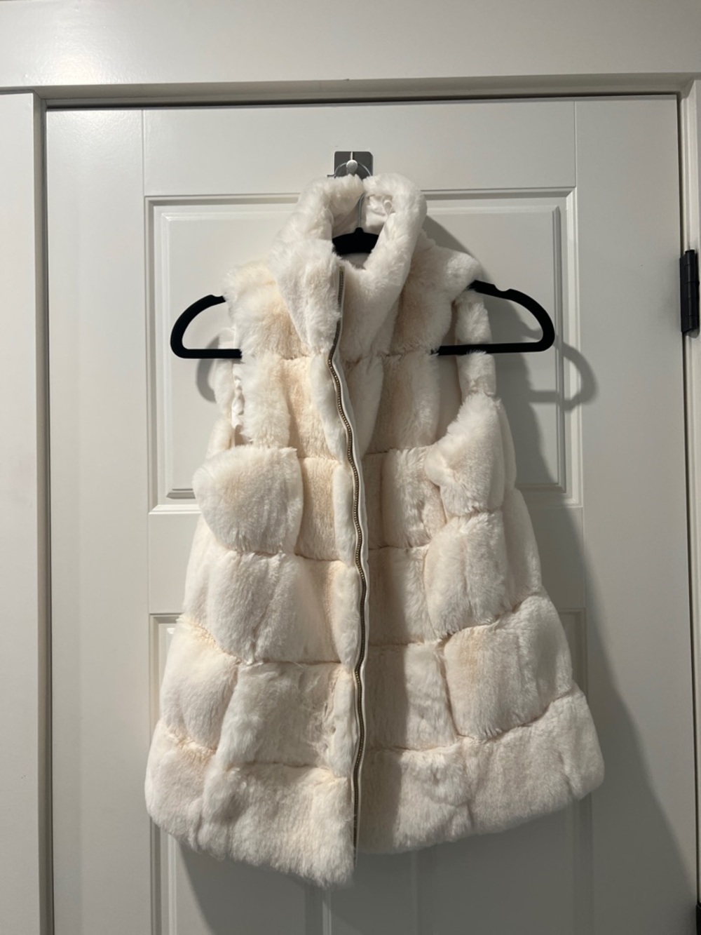 Sleeveless Faux Fur Puffer Vest - Cream